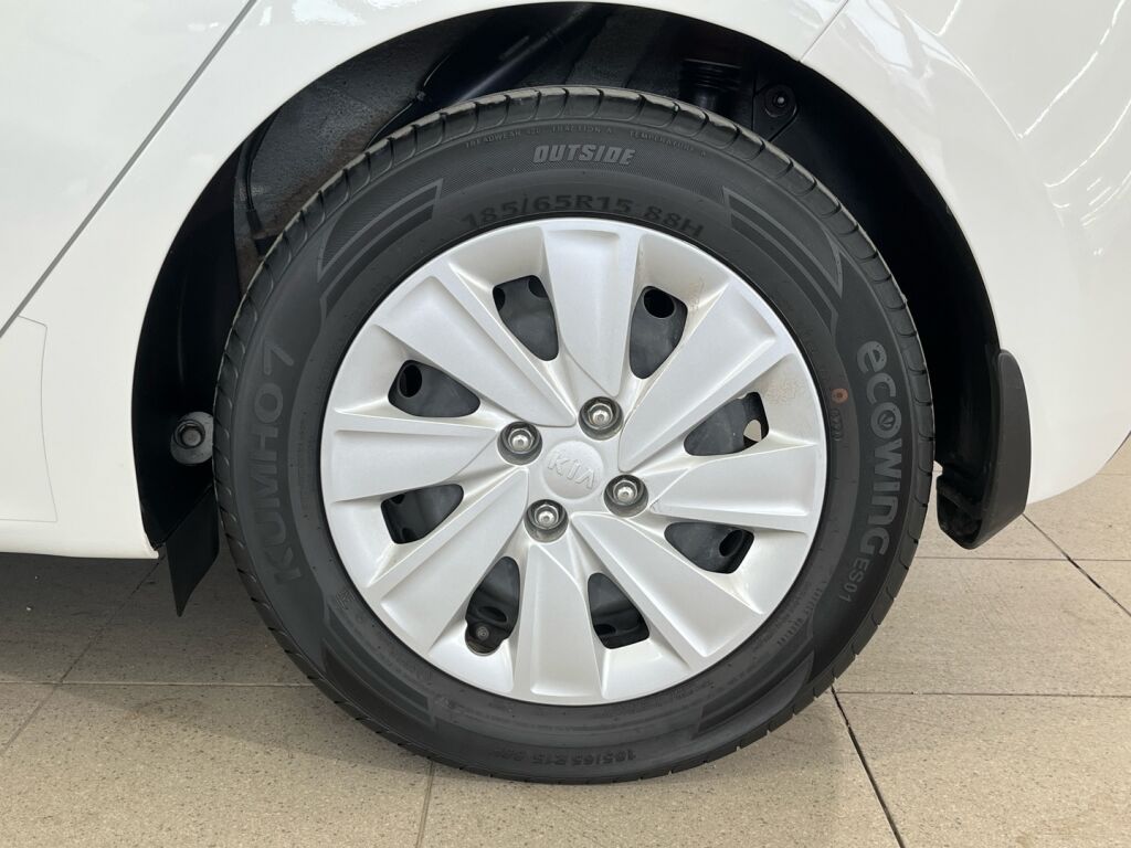 Kia Rio 2021 Valkoinen