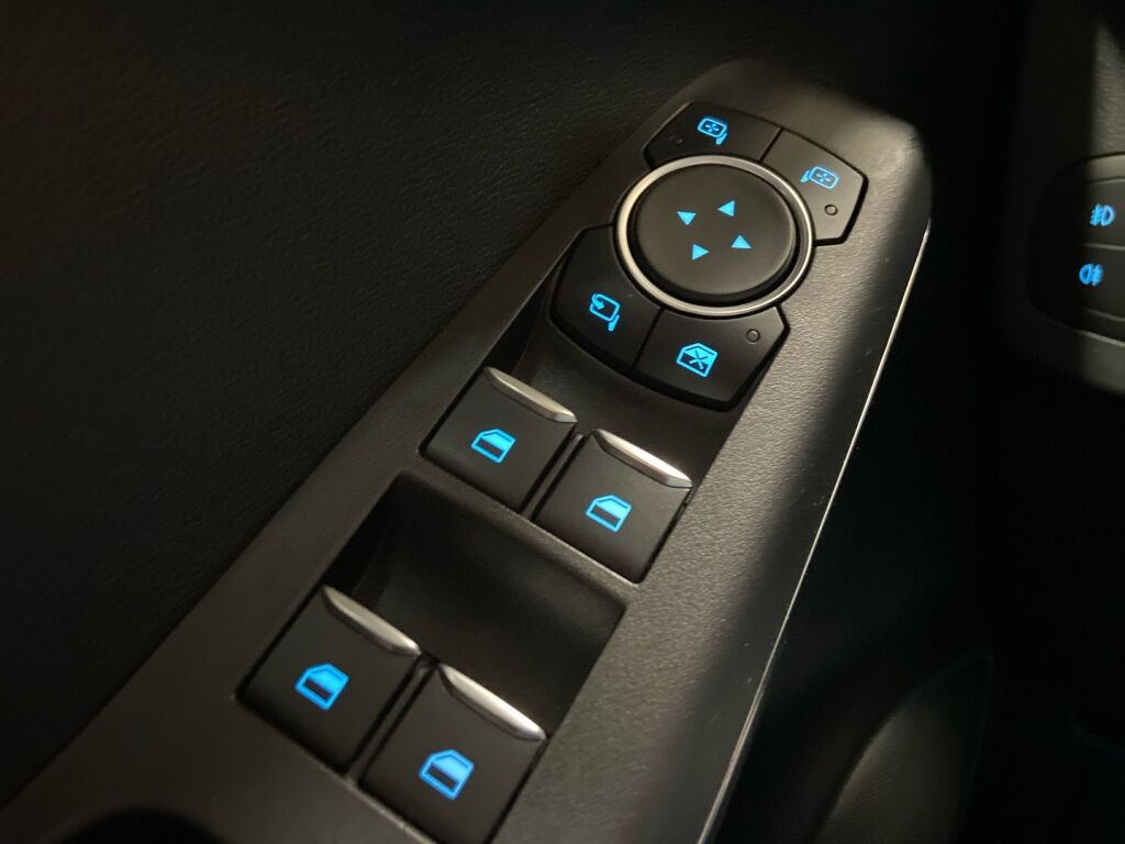 Ford Puma 2021 Musta