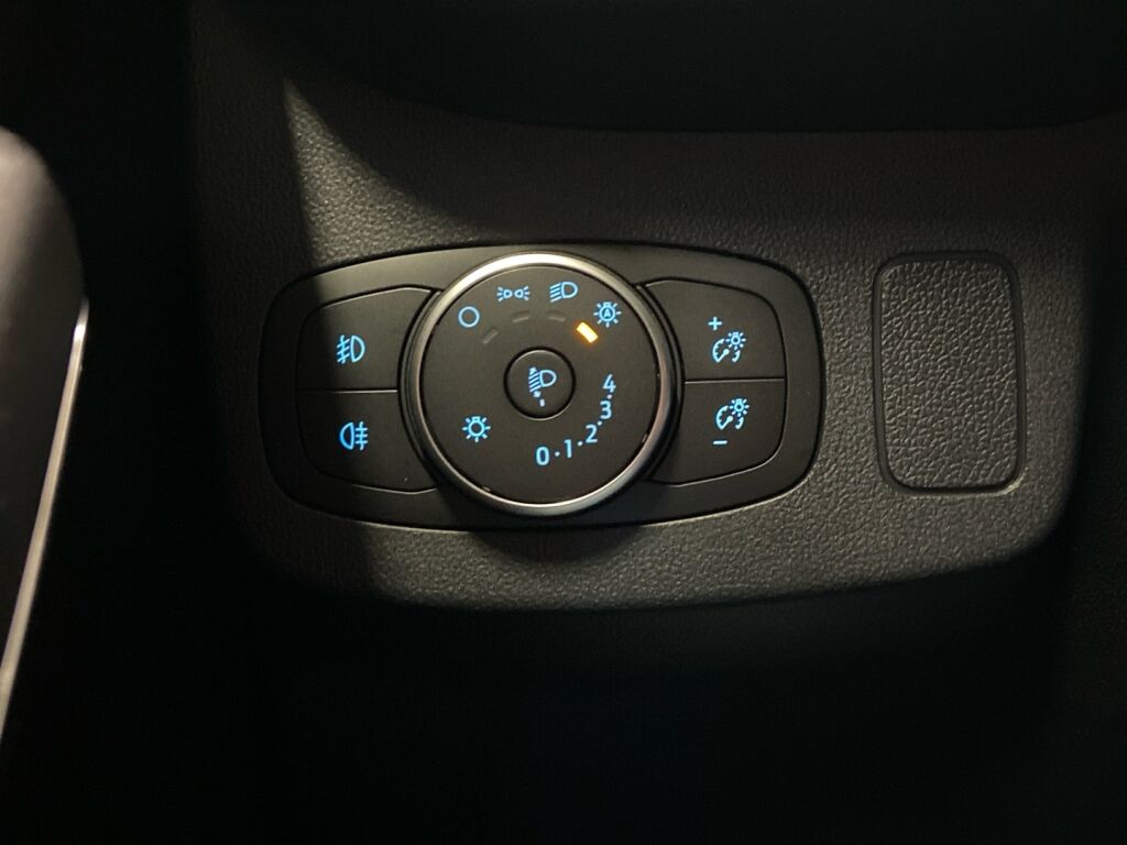 Ford Puma 2021 Musta