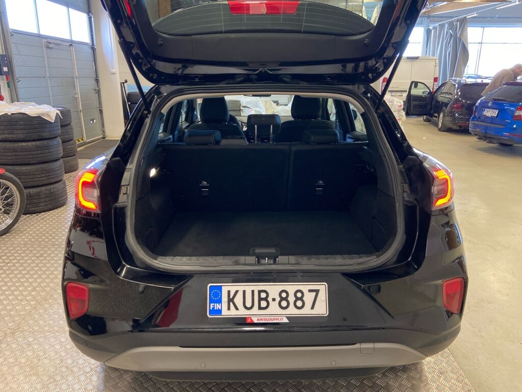 Ford Puma 2021 Musta