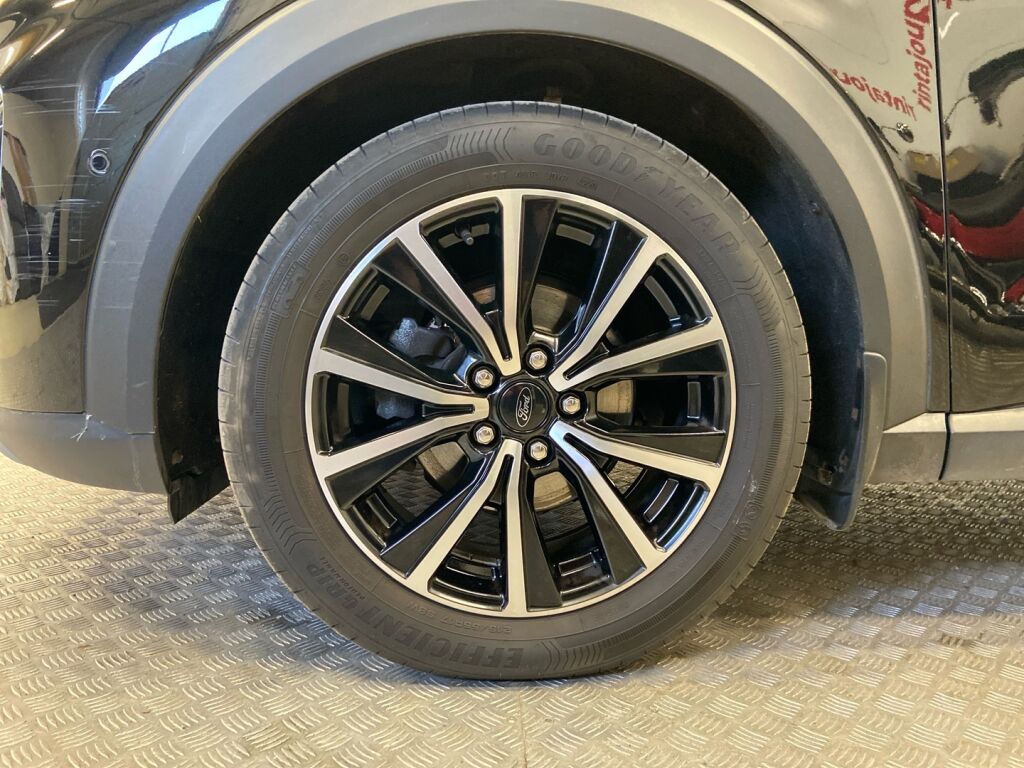 Ford Puma 2021 Musta