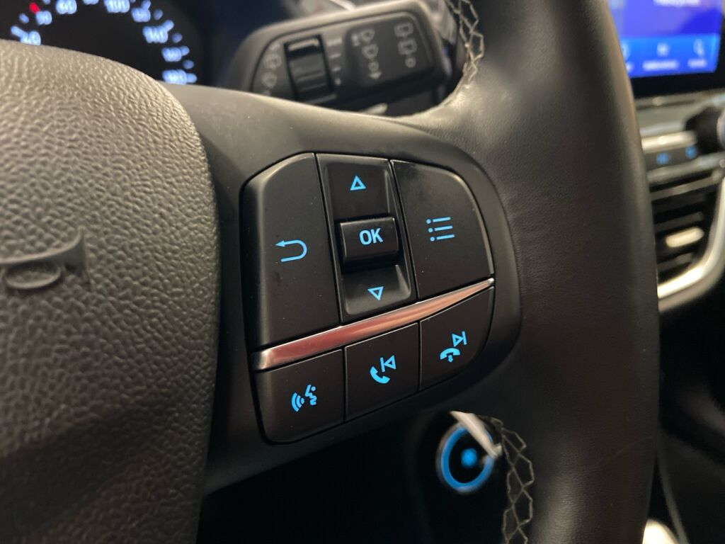 Ford Puma 2021 Musta