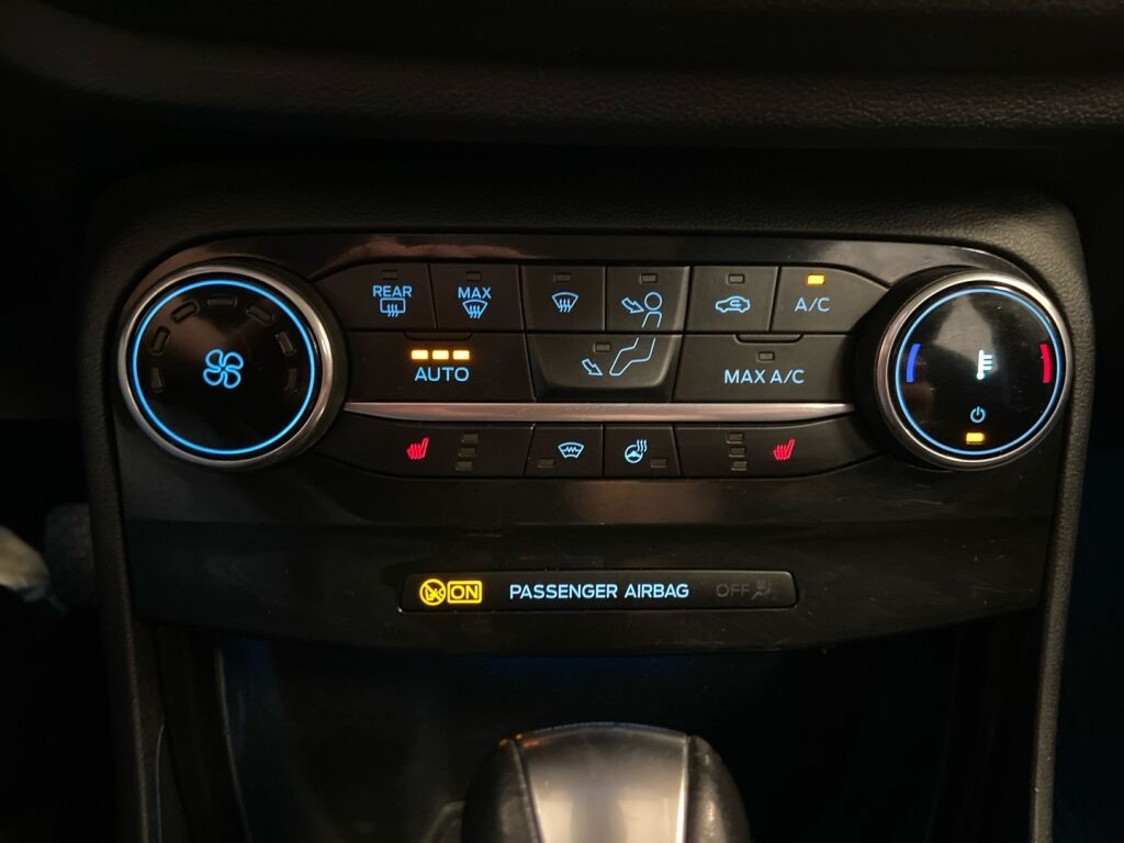 Ford Puma 2021 Musta