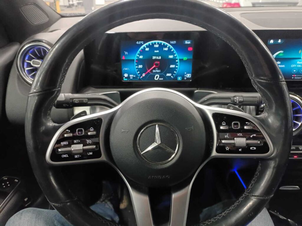 Mercedes-Benz GLB 2021 Musta