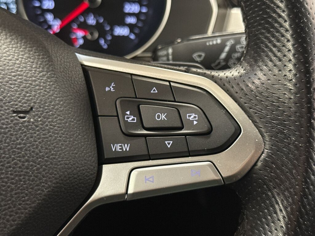 Volkswagen Passat 2020 Valkoinen