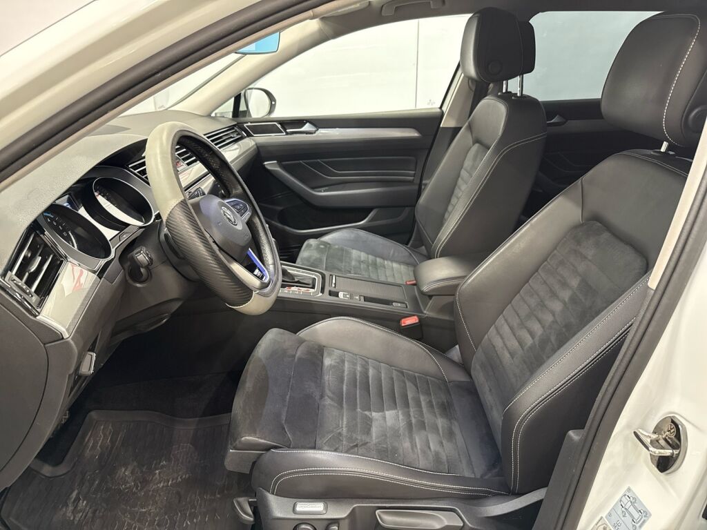 Volkswagen Passat 2020 Valkoinen