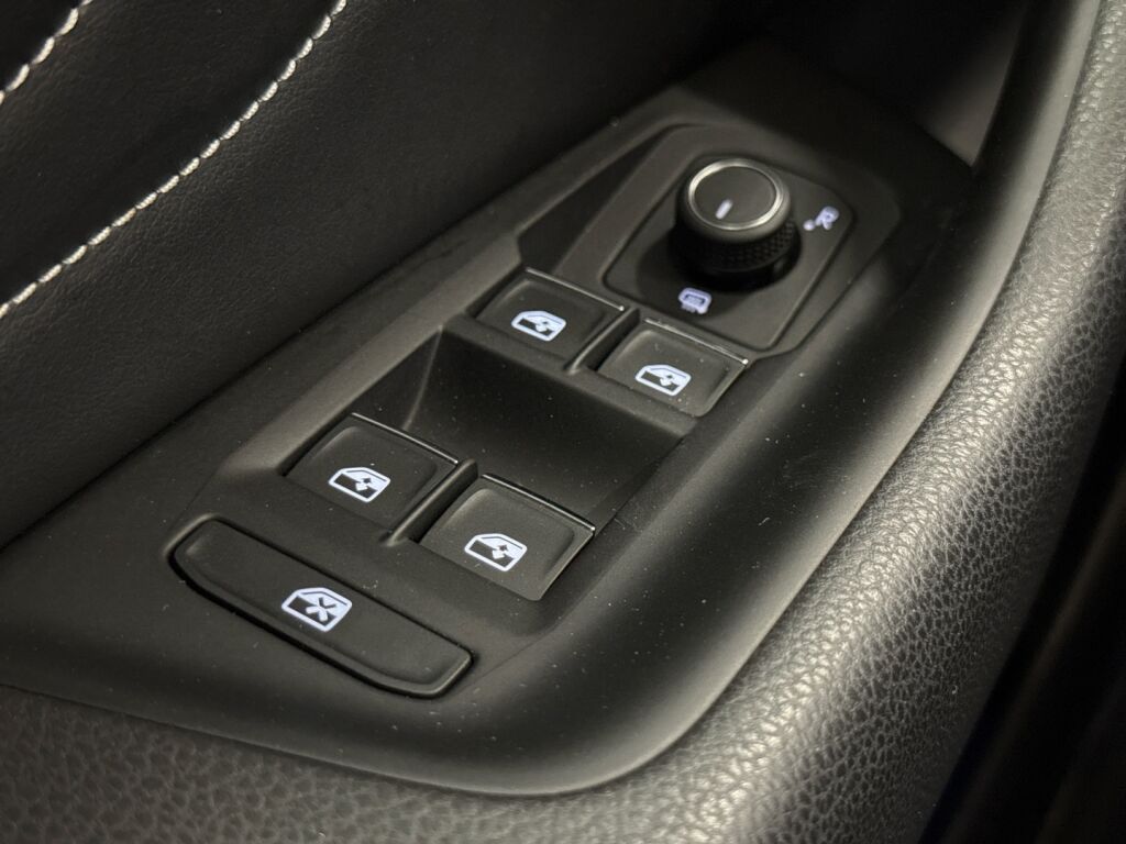 Volkswagen Passat 2020 Valkoinen