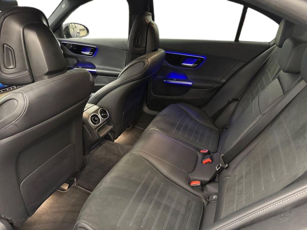 Mercedes-Benz C 2022 Vihreä