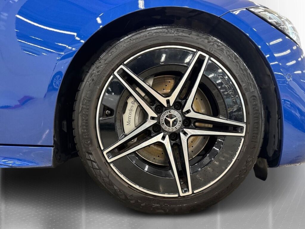 Mercedes-Benz C 2022 Vihreä