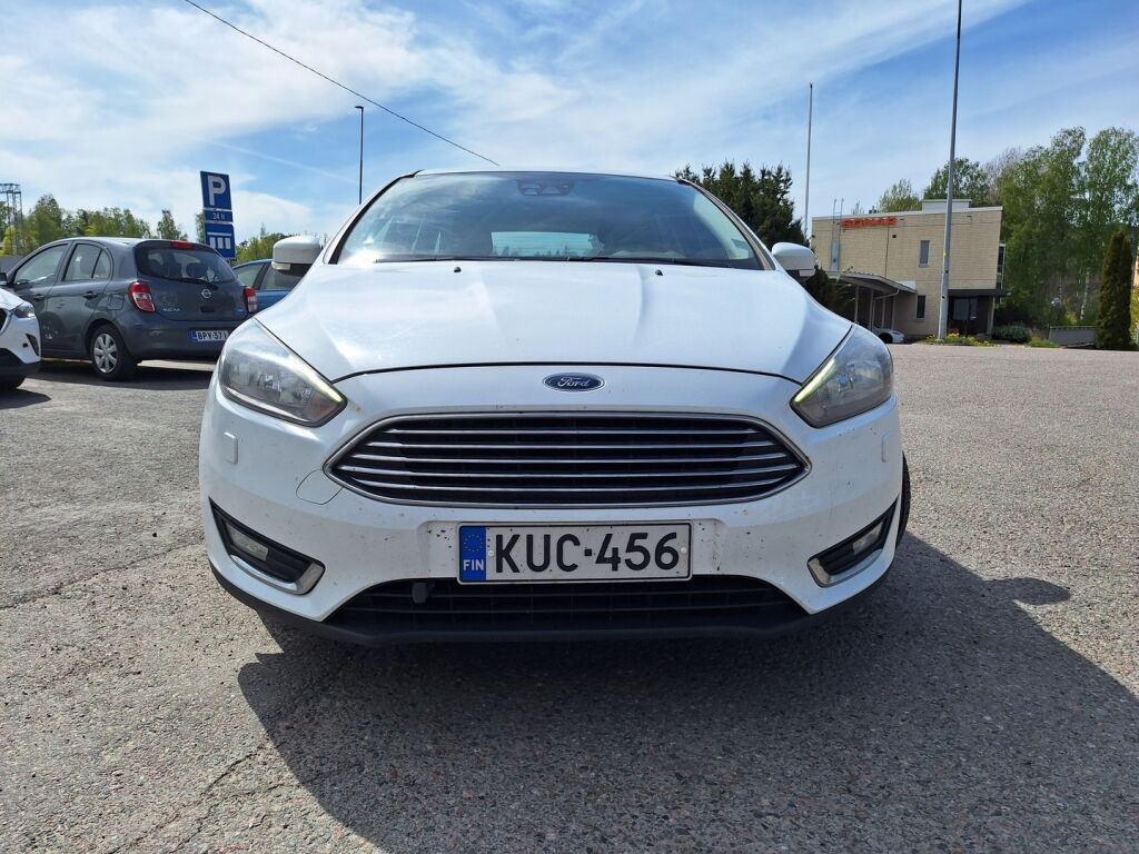 Ford Focus 2017 Valkoinen
