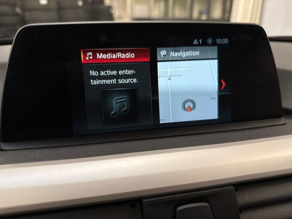 BMW 330 2017 Metalli hopea