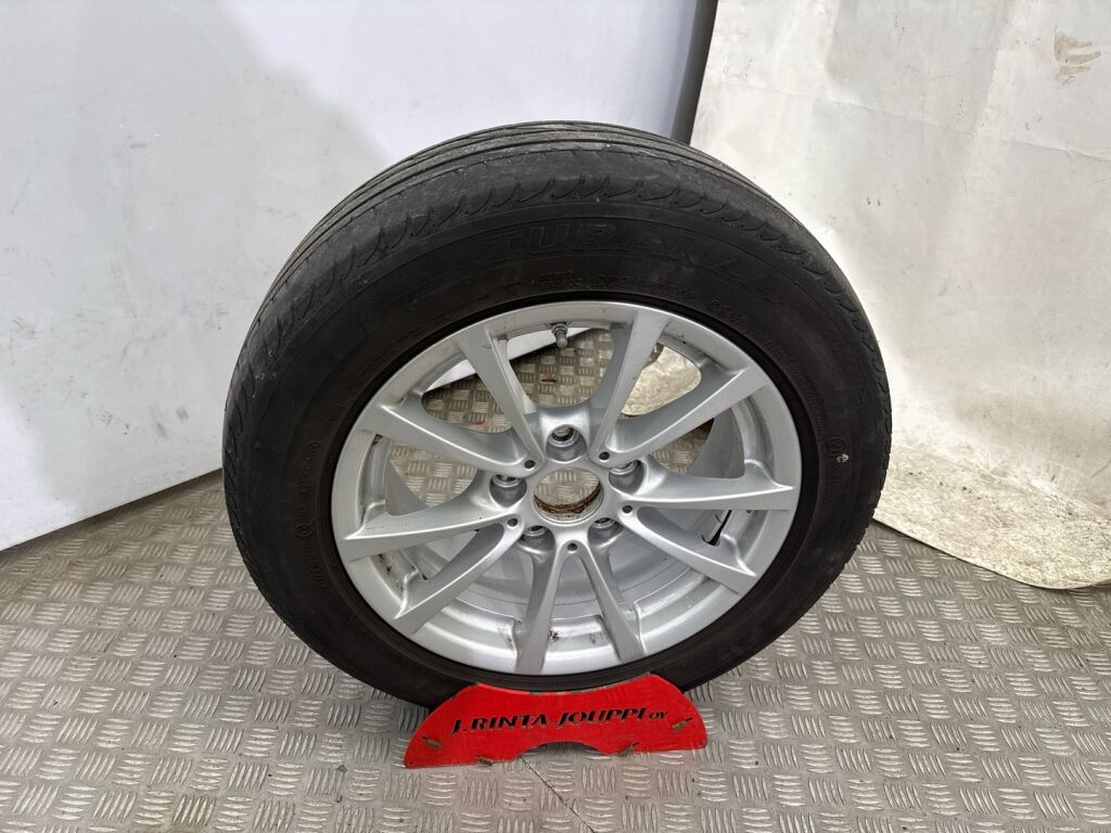 BMW 330 2017 Metalli hopea