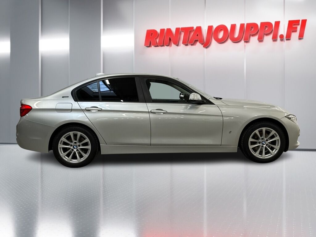 BMW 330 2017 Metalli hopea