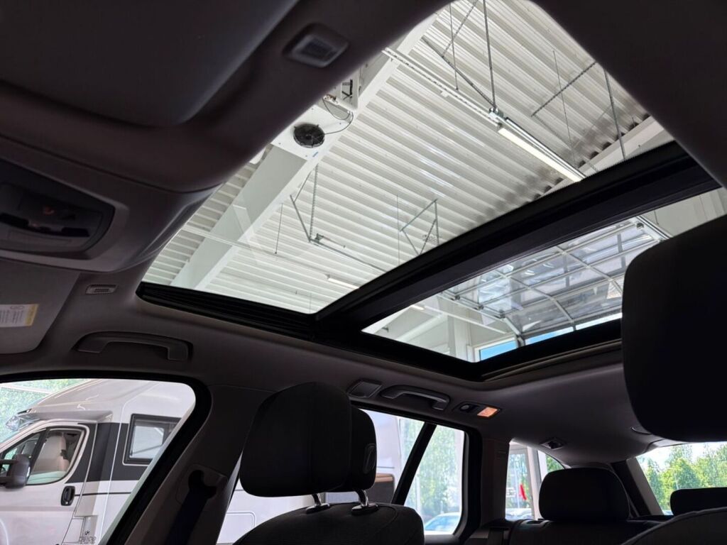 BMW 520 2012 Ruskea (beige)
