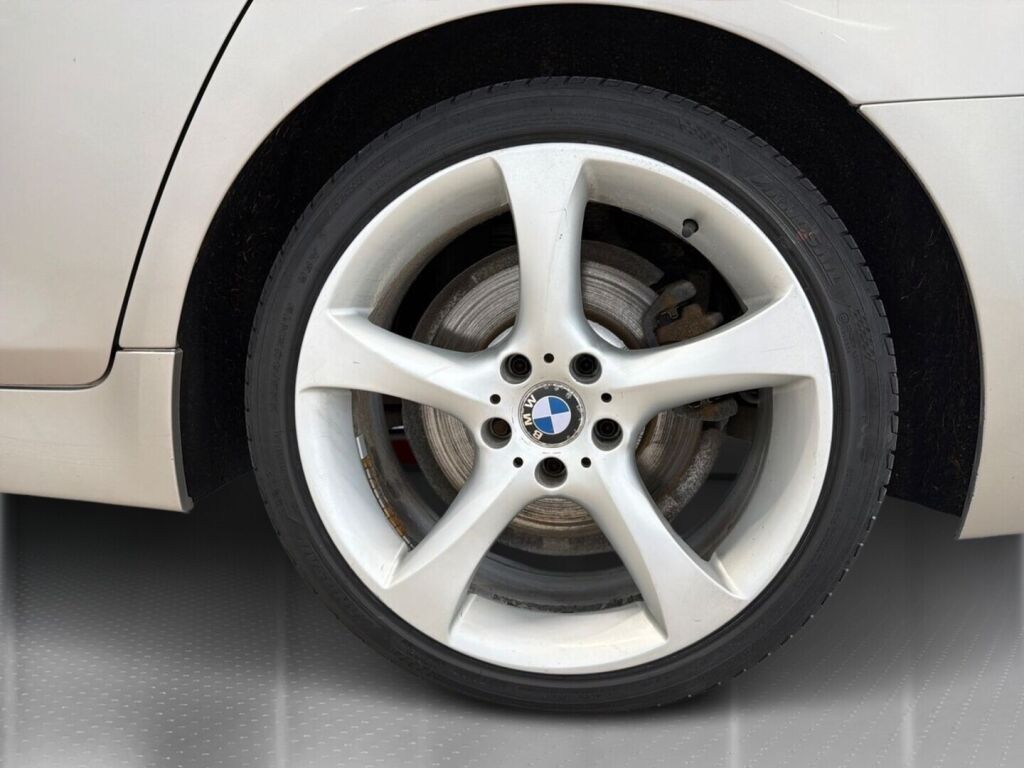 BMW 520 2012 Ruskea (beige)