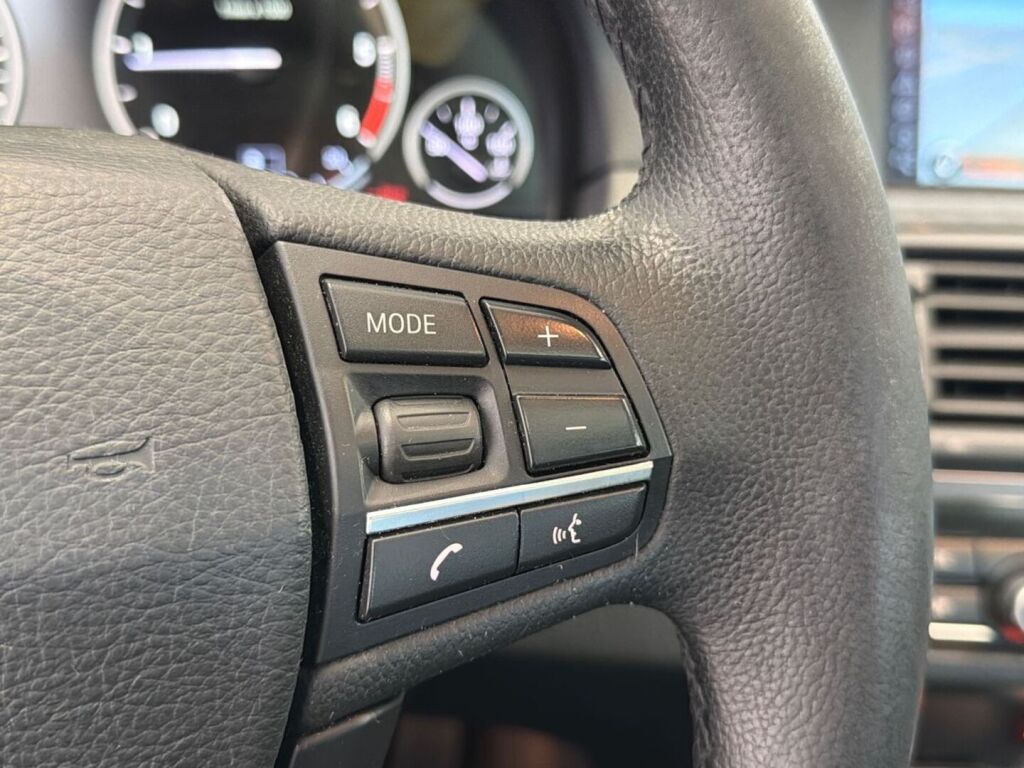 BMW 520 2012 Ruskea (beige)