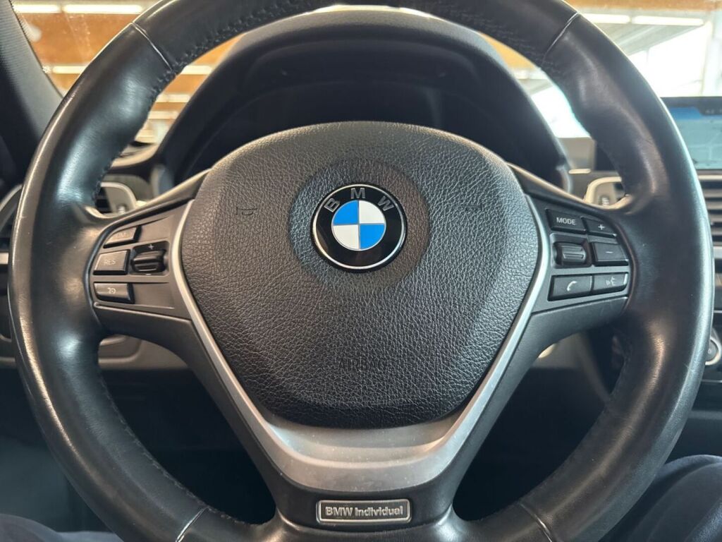 BMW 330 2016 Valkoinen