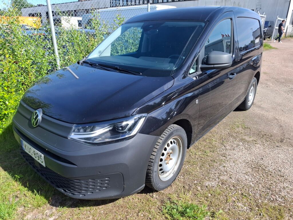Volkswagen Caddy 2022 Musta