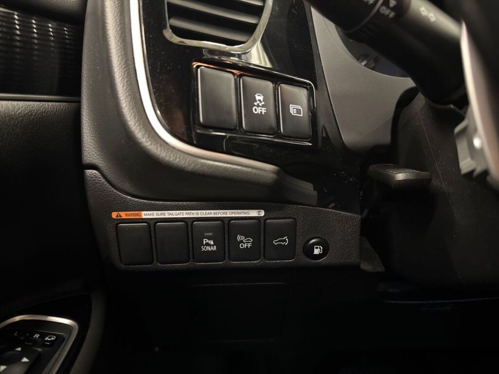 Mitsubishi Outlander PHEV 2019 Valkoinen