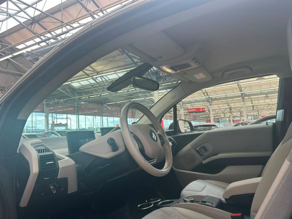 BMW i3 2019 Musta