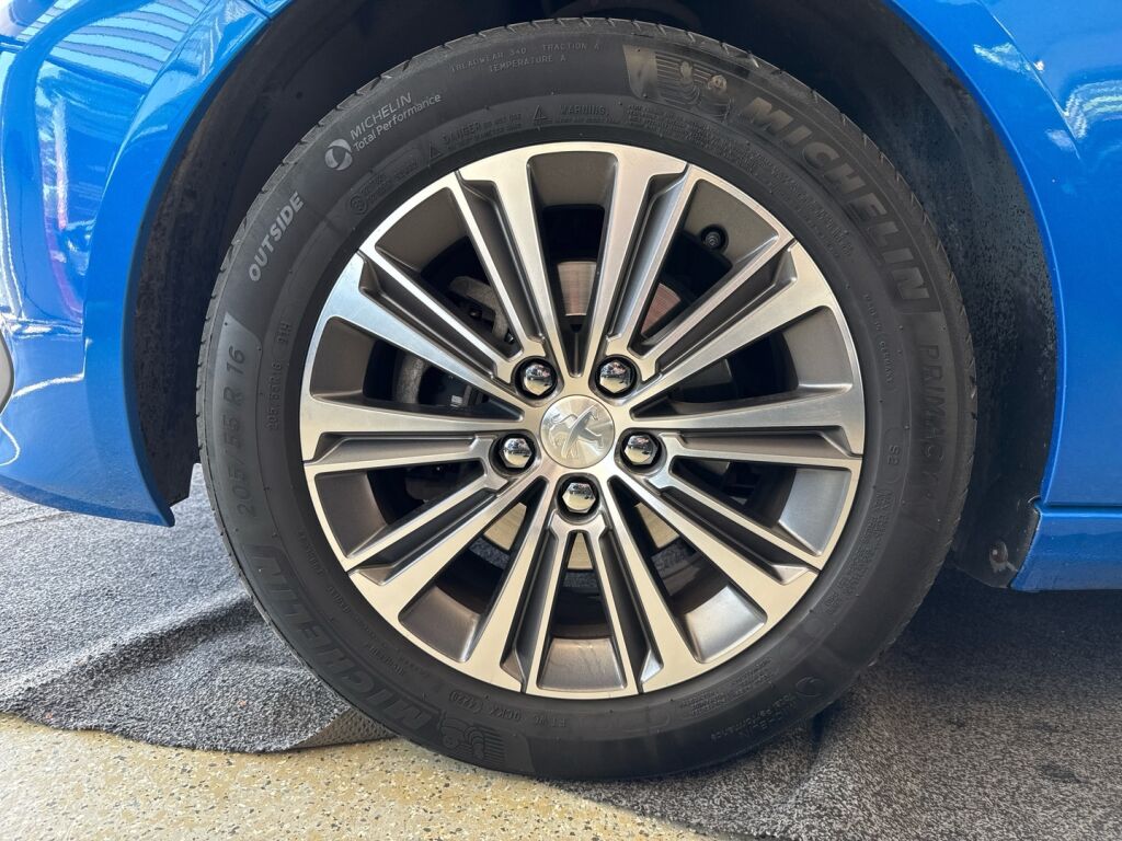 Peugeot 308 2021 Sininen