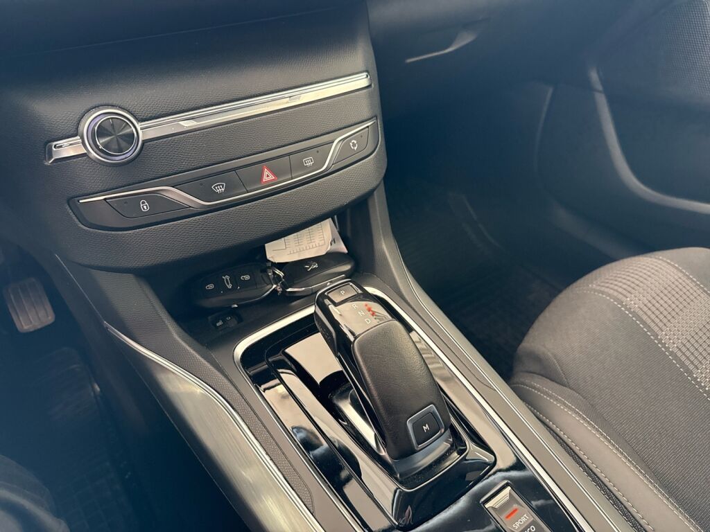 Peugeot 308 2021 Sininen