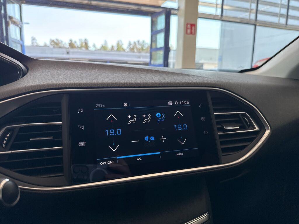 Peugeot 308 2021 Sininen