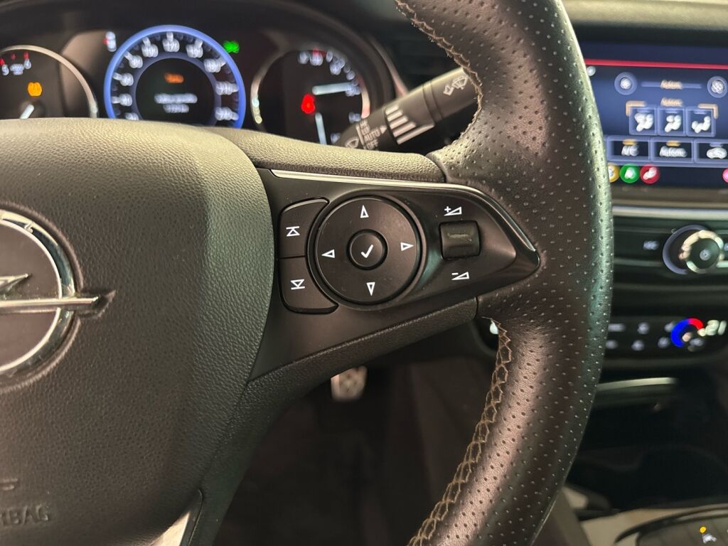 Opel Insignia 2021 Valkoinen