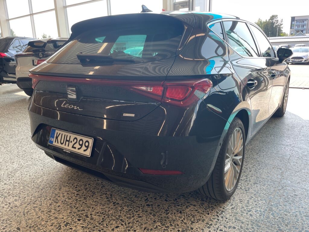 Seat Leon 2020 Musta