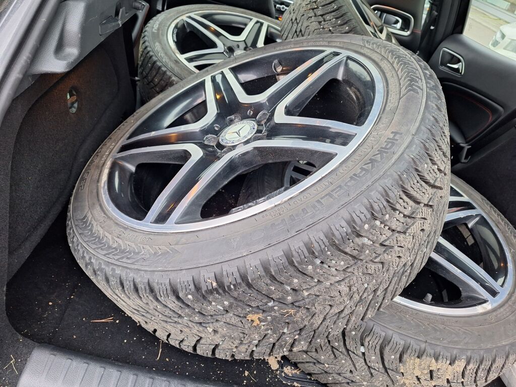 Mercedes-Benz GLA 2014 Musta