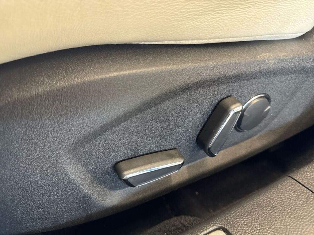 Ford Mondeo 2016 Musta