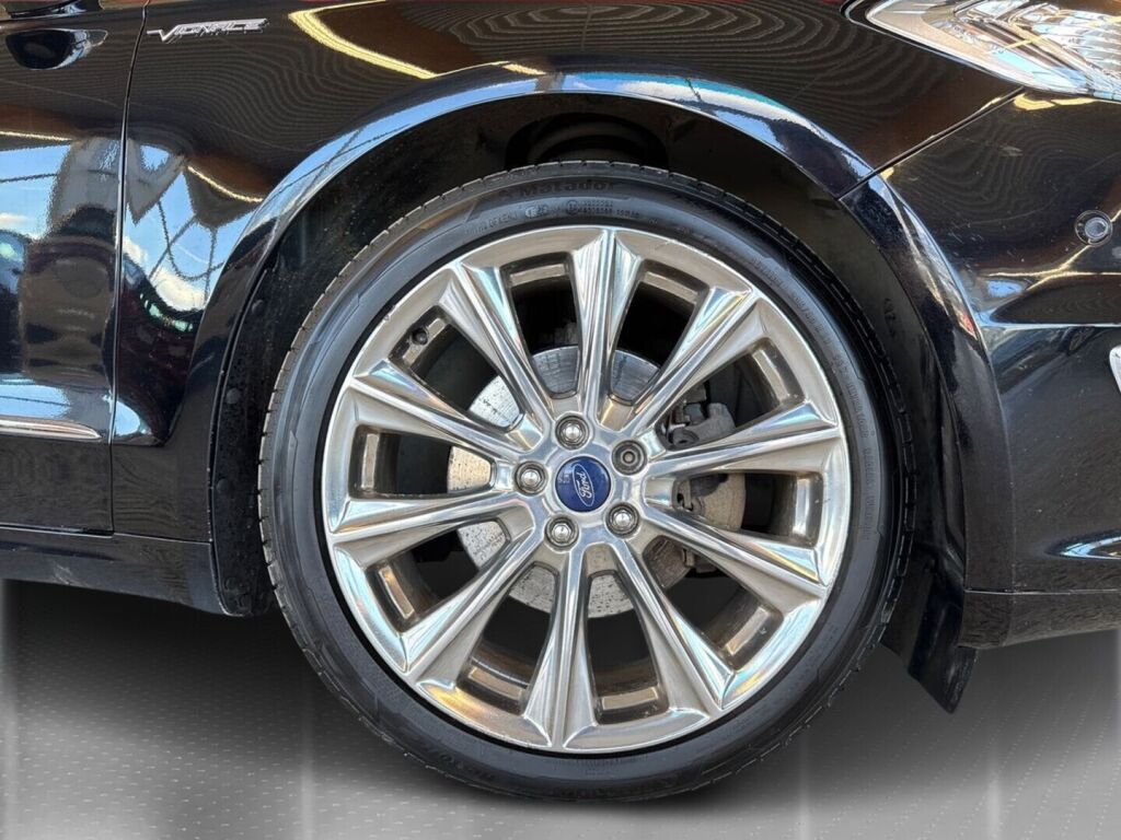 Ford Mondeo 2016 Musta