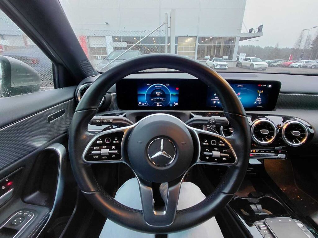 Mercedes-Benz A 2021 Harmaa