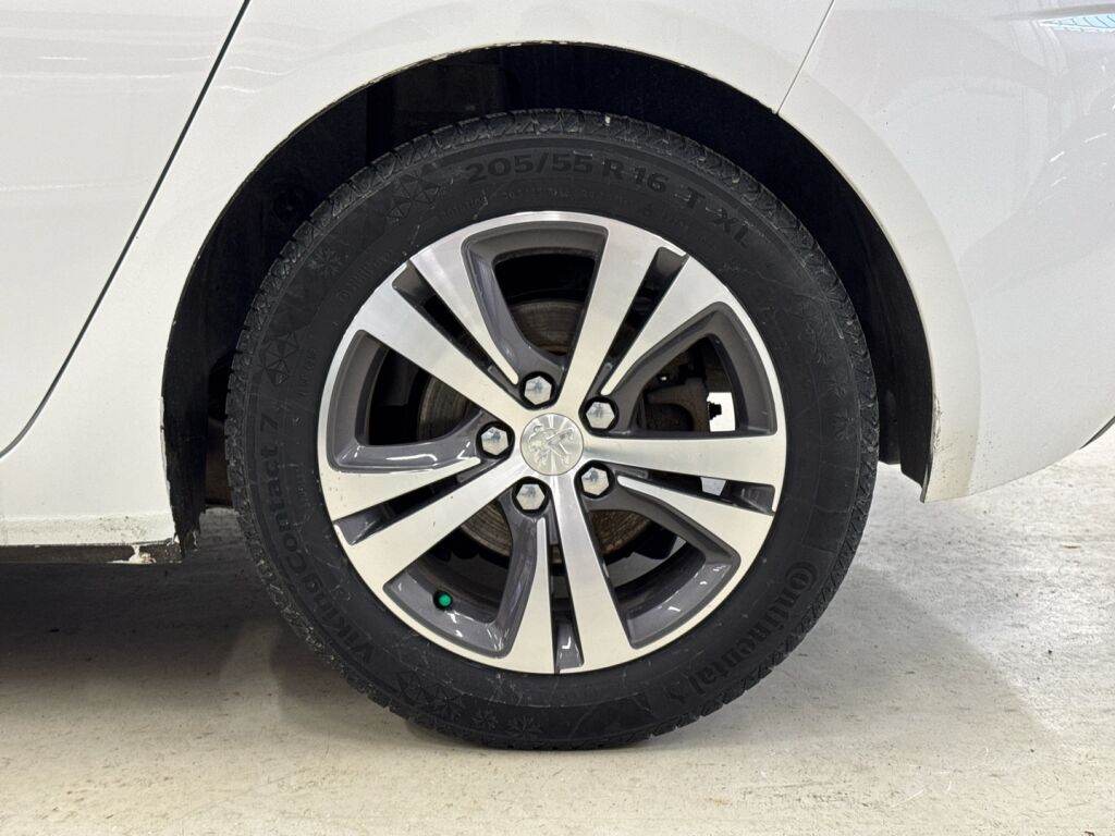 Peugeot 308 2021 Valkoinen