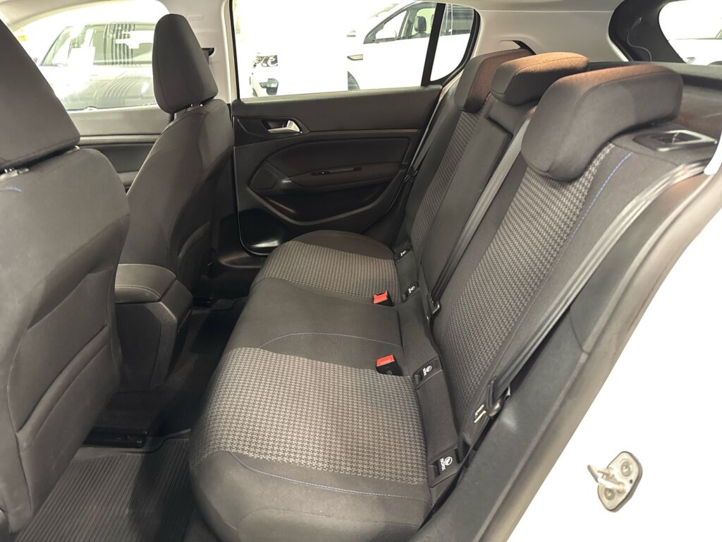 Peugeot 308 2021 Valkoinen