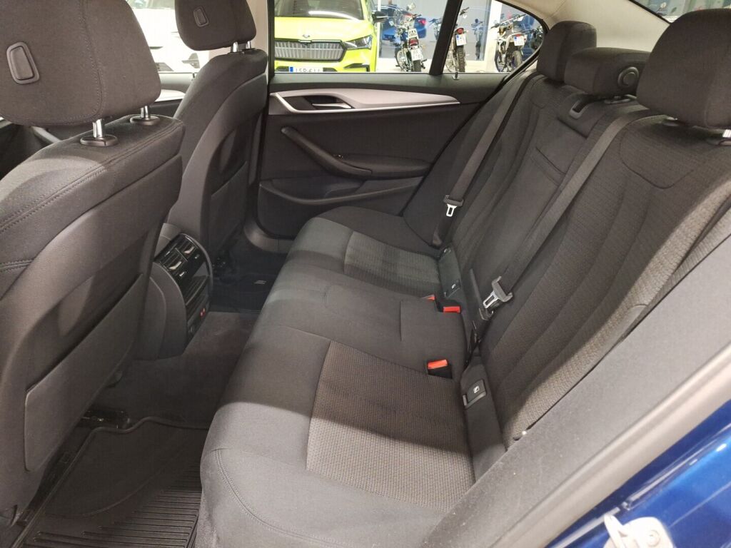 BMW 530 2021 Sininen