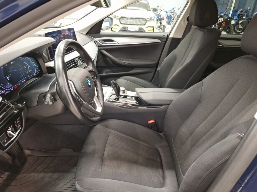 BMW 530 2021 Sininen
