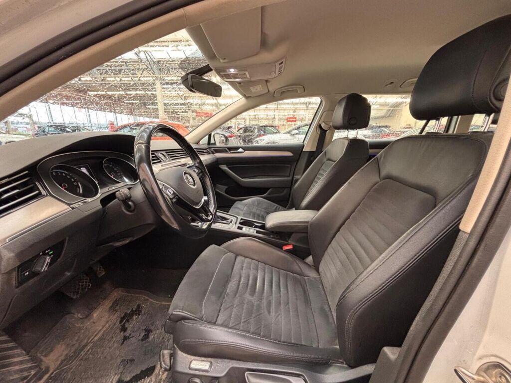Volkswagen Passat 2018 Valkoinen