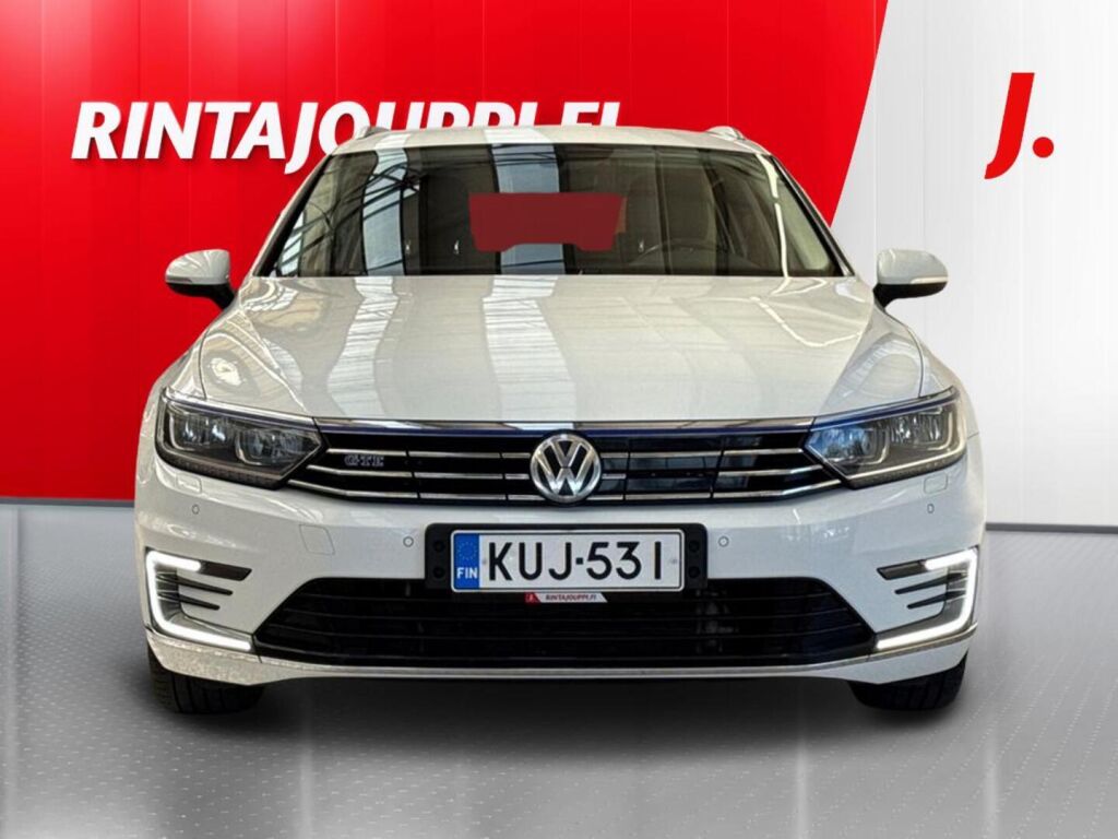 Volkswagen Passat 2018 Valkoinen