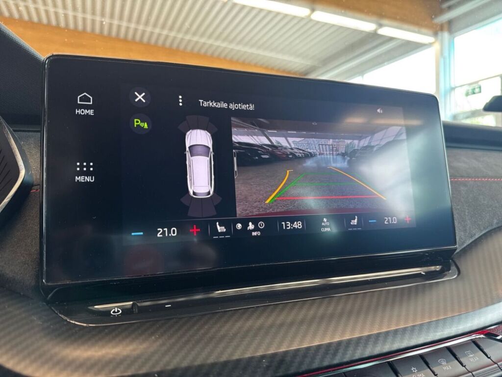 Skoda Octavia 2021 Punainen