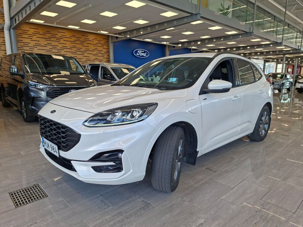 Ford Kuga 2021 Valkoinen