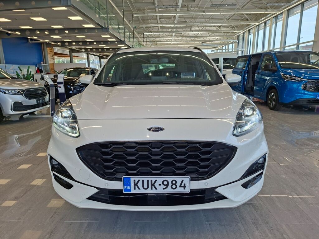 Ford Kuga 2021 Valkoinen