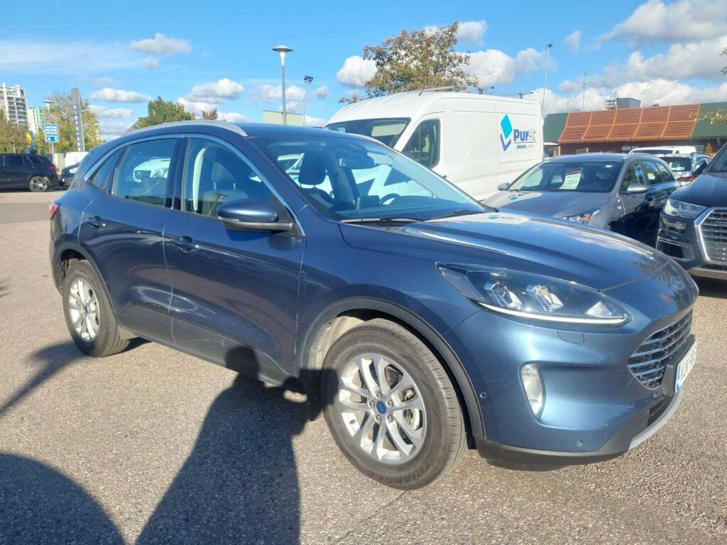 Ford Kuga 2021 Sininen