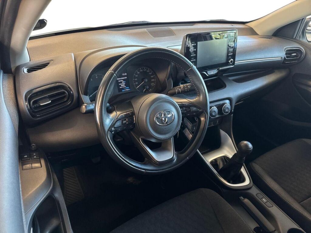 Toyota Yaris 2021 Valkoinen
