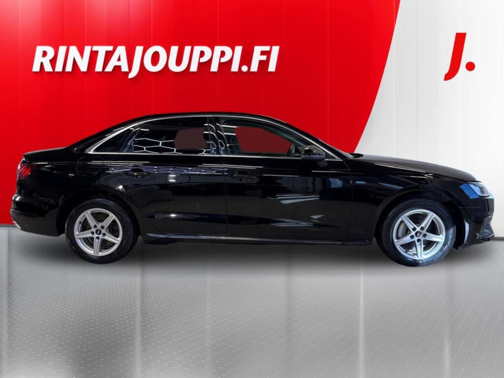 Audi A4 2021 Musta