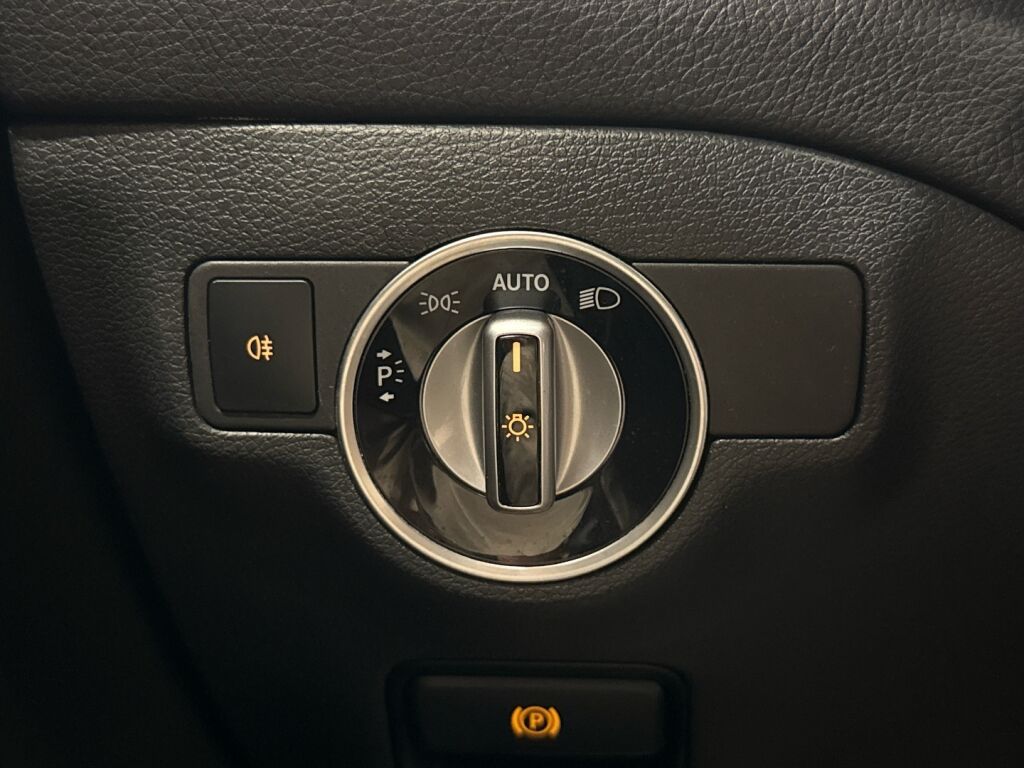 Mercedes-Benz CLA 2017 Harmaa