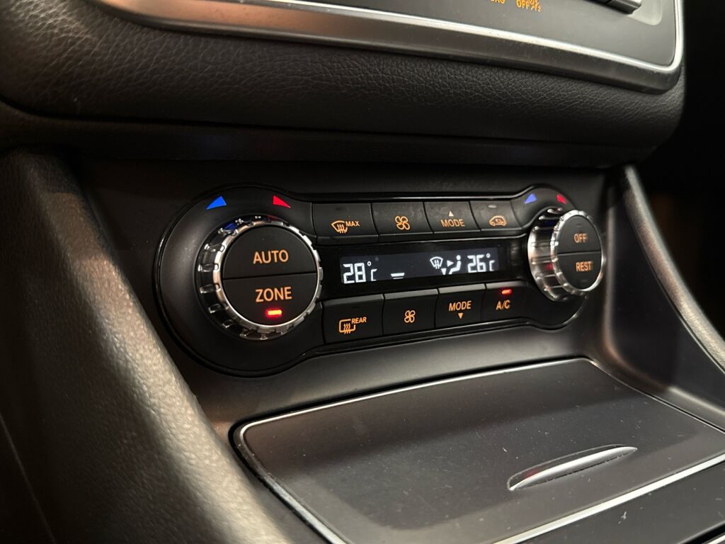 Mercedes-Benz CLA 2017 Harmaa