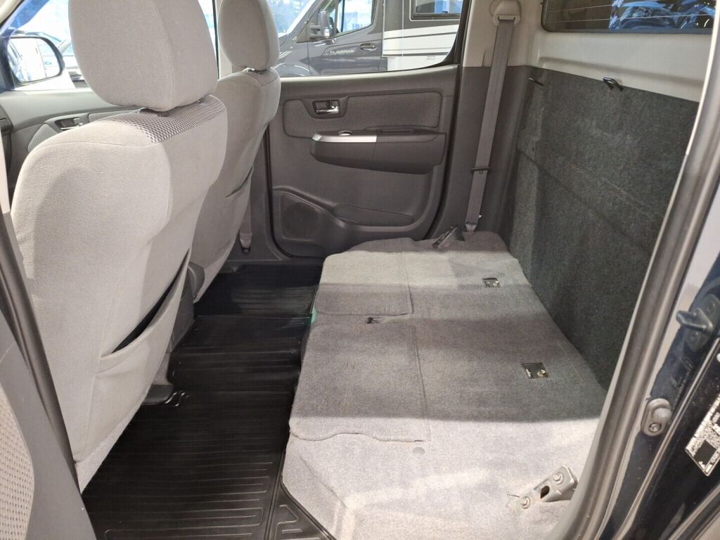 Toyota Hilux 2012 Sininen