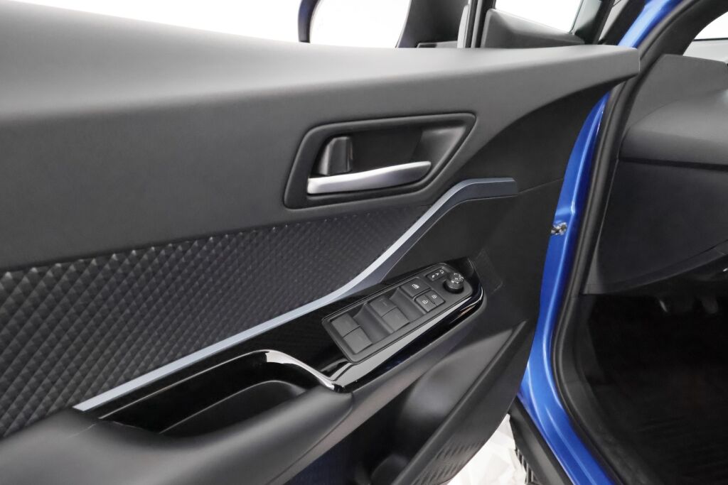 Toyota C-HR 2021 Sininen