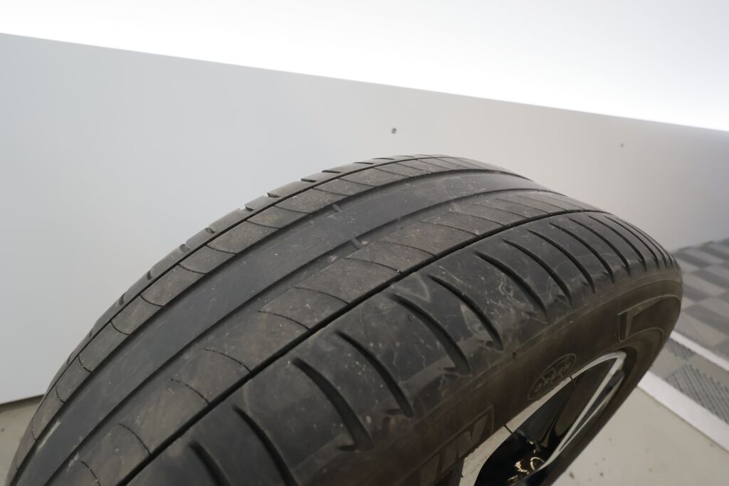 Toyota C-HR 2021 Sininen